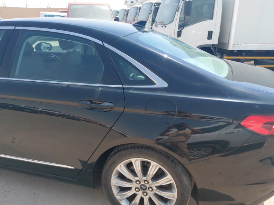 Ford Taurus  2020 image