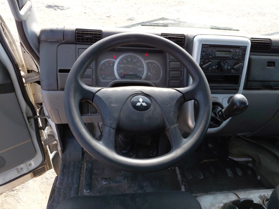 Mitsubishi Canter FUSO 2020 image