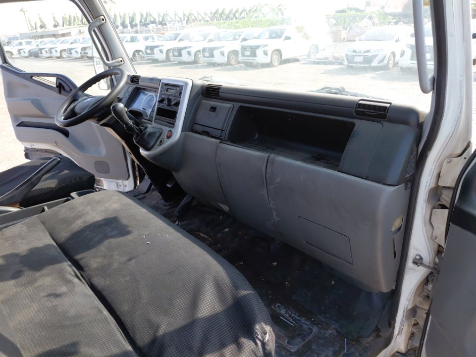 Mitsubishi Canter FUSO 2020 image