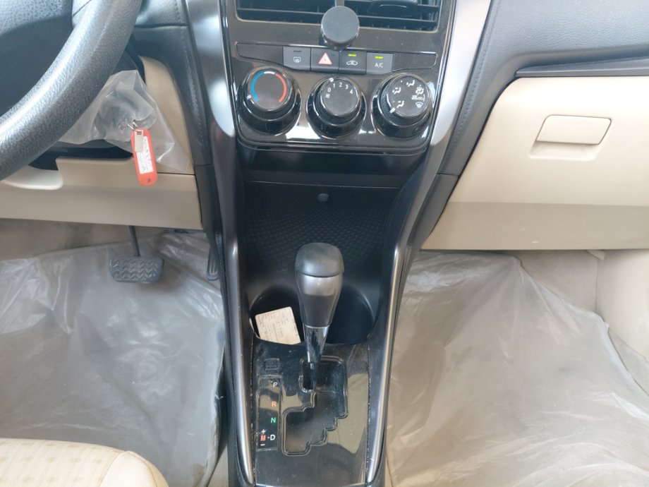 Toyota Yaris Y PLUS 2022 image