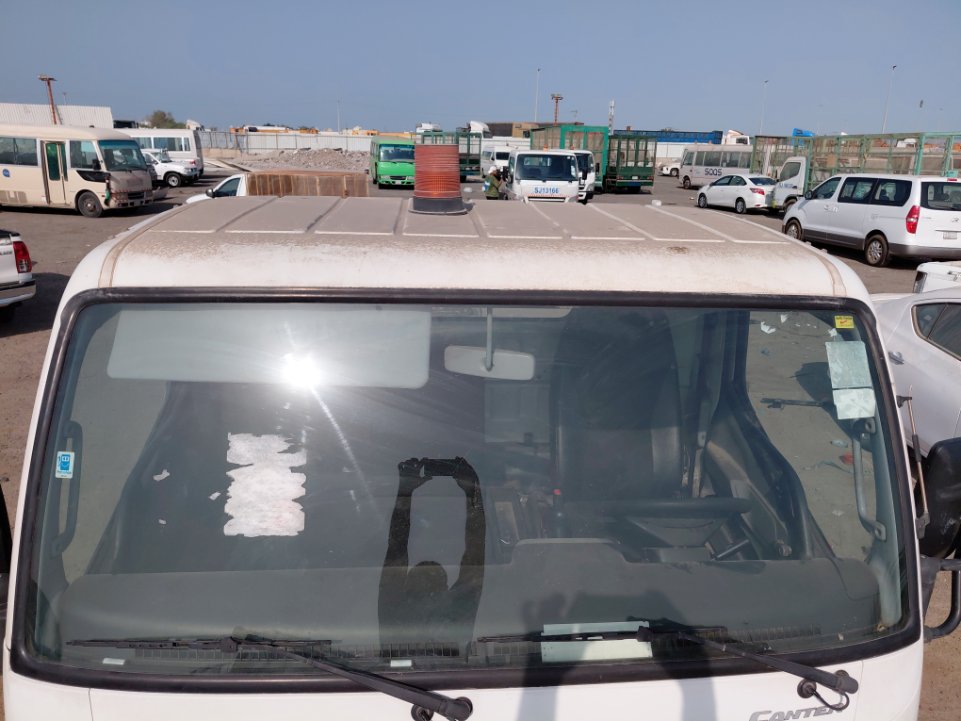 Mitsubishi Canter FUSO 2020 image