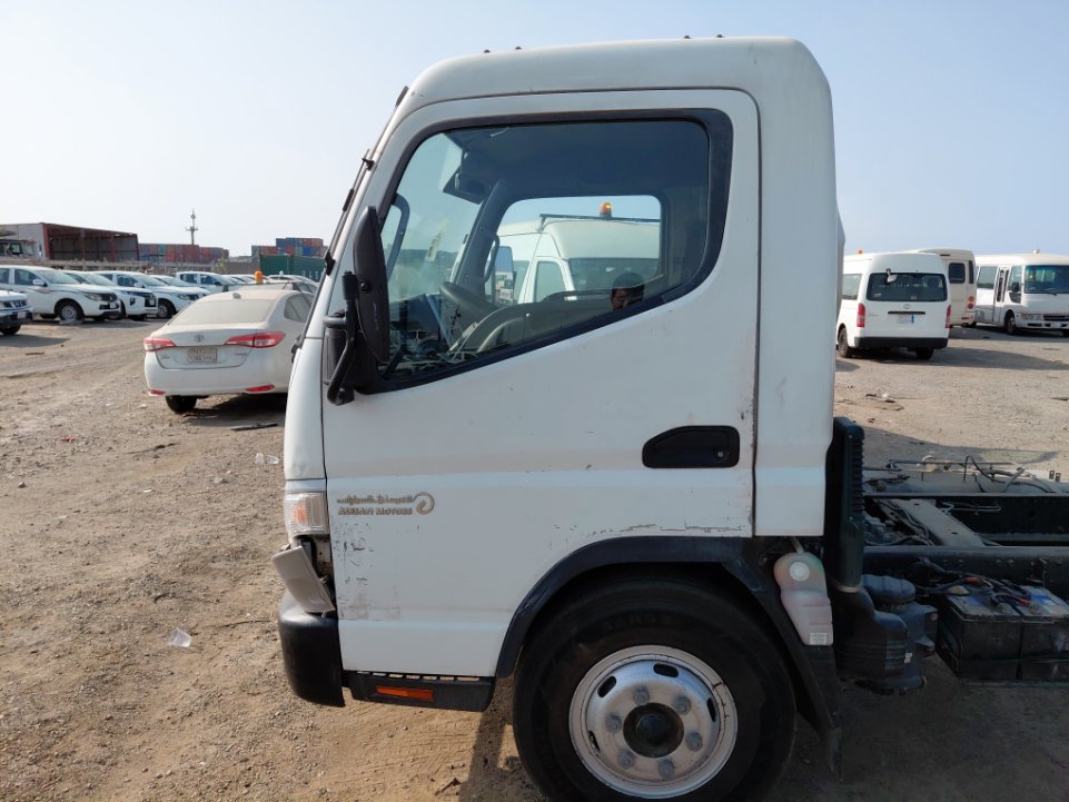Mitsubishi Canter FUSO 2020 image