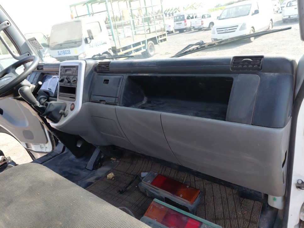 Mitsubishi Fuso FUSO 2017 image