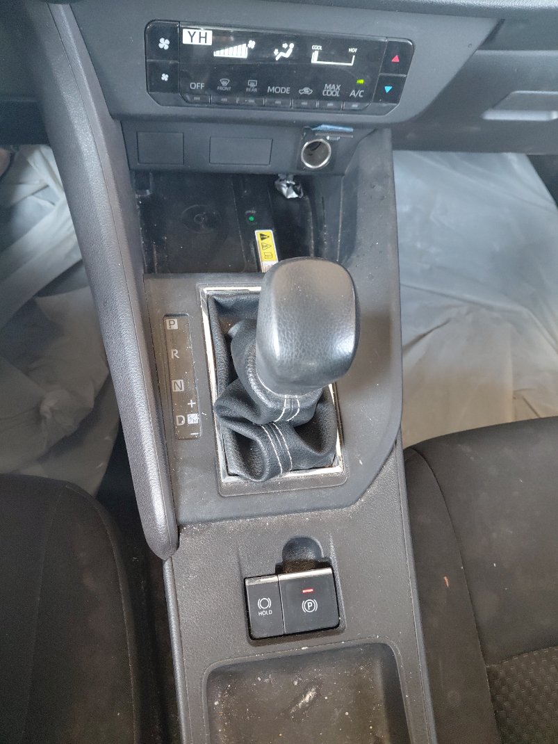 Toyota Yaris Y PLUS 2024 image