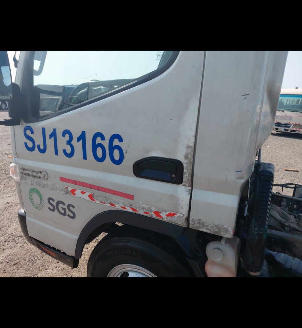 Mitsubishi Canter FUSO 2017 image