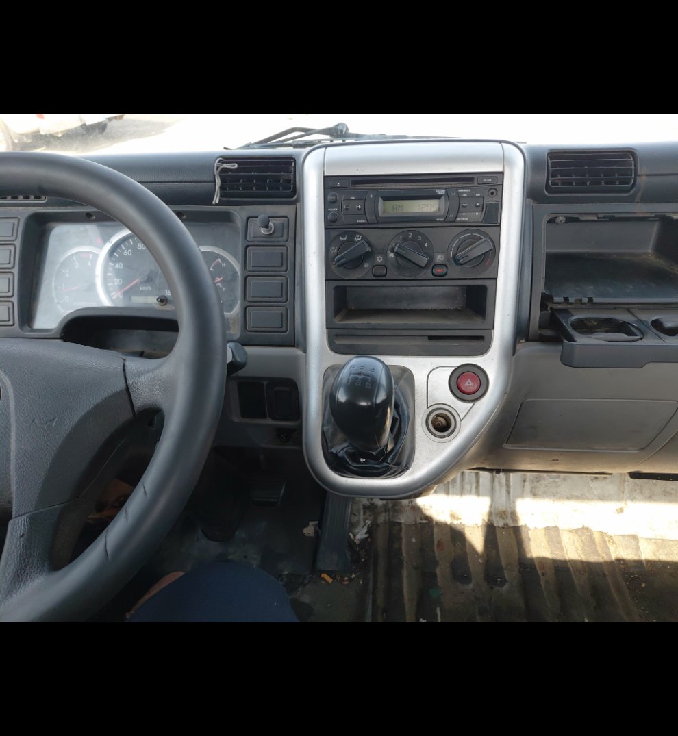 Mitsubishi Canter FUSO 2017 image