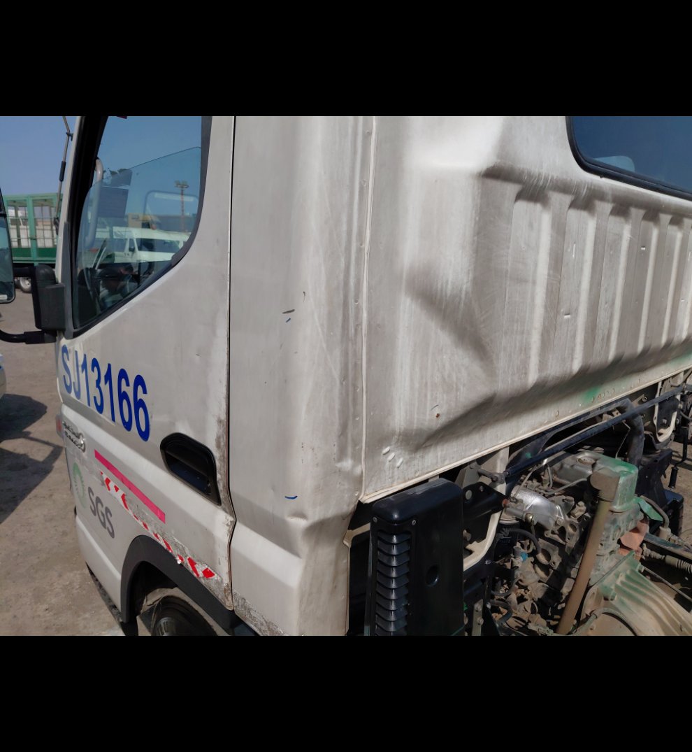 Mitsubishi Canter FUSO 2017 image