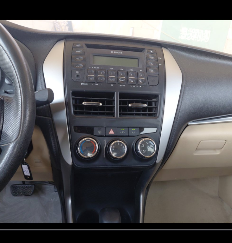 Toyota Yaris Y FLT 2020 image