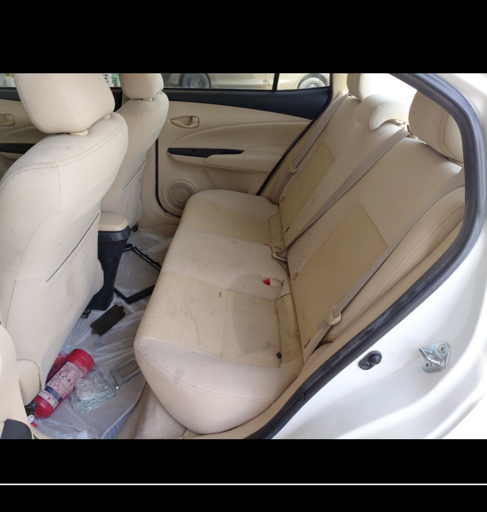 Toyota Yaris Y FLT 2020 image