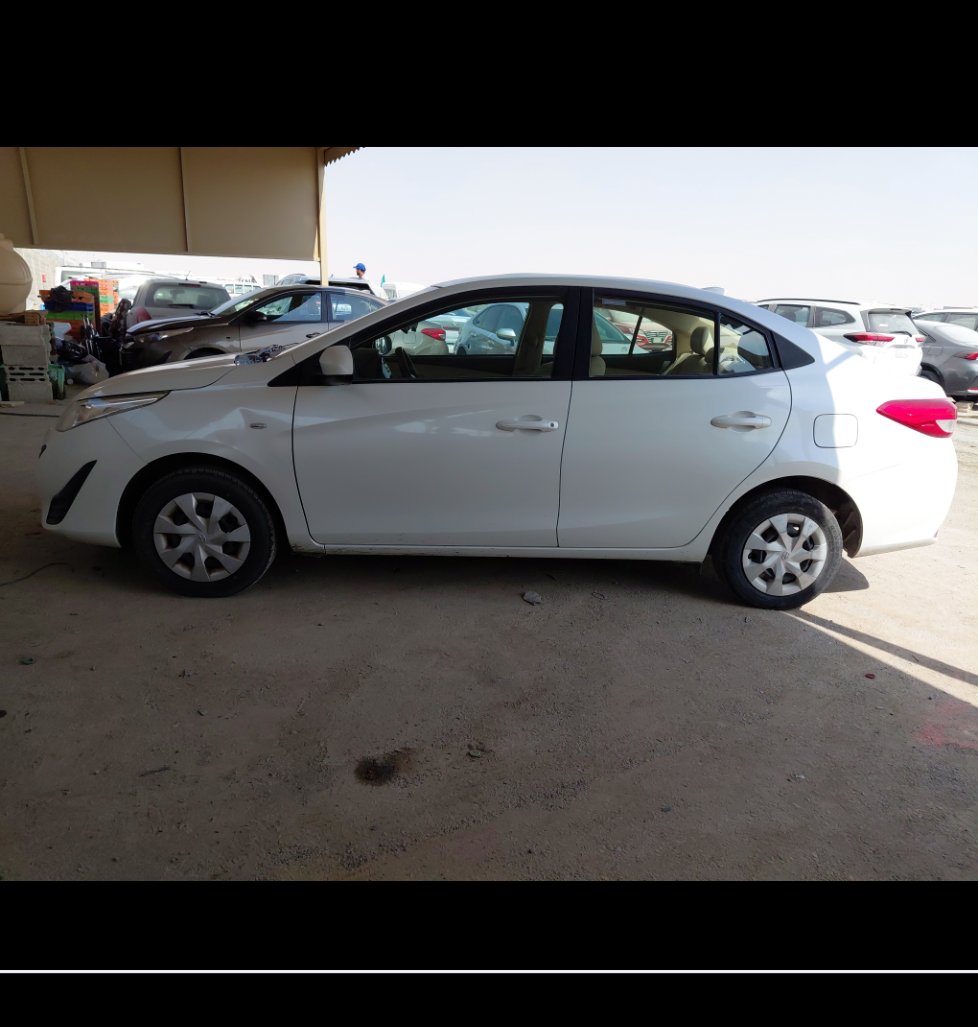 Toyota Yaris Y FLT 2020 image