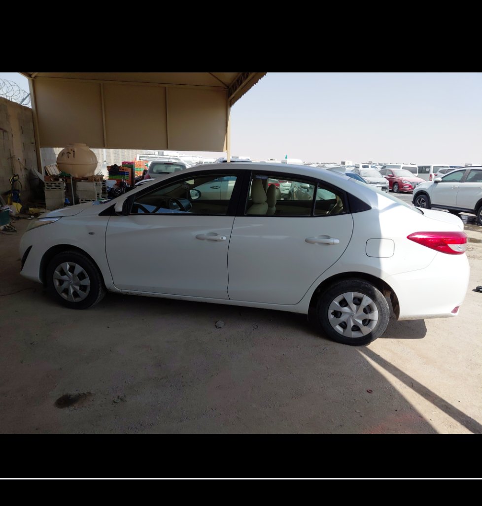 Toyota Yaris Y FLT 2020 image