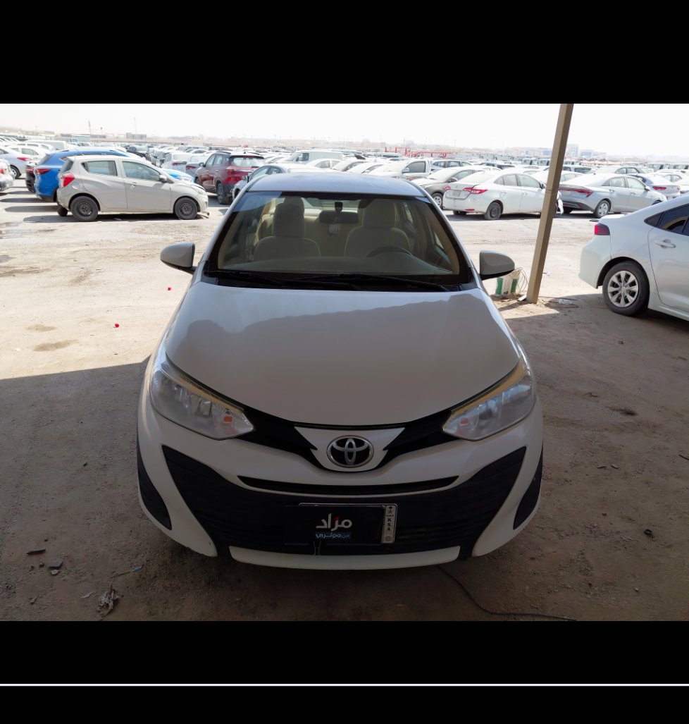 Toyota Yaris Y FLT 2020