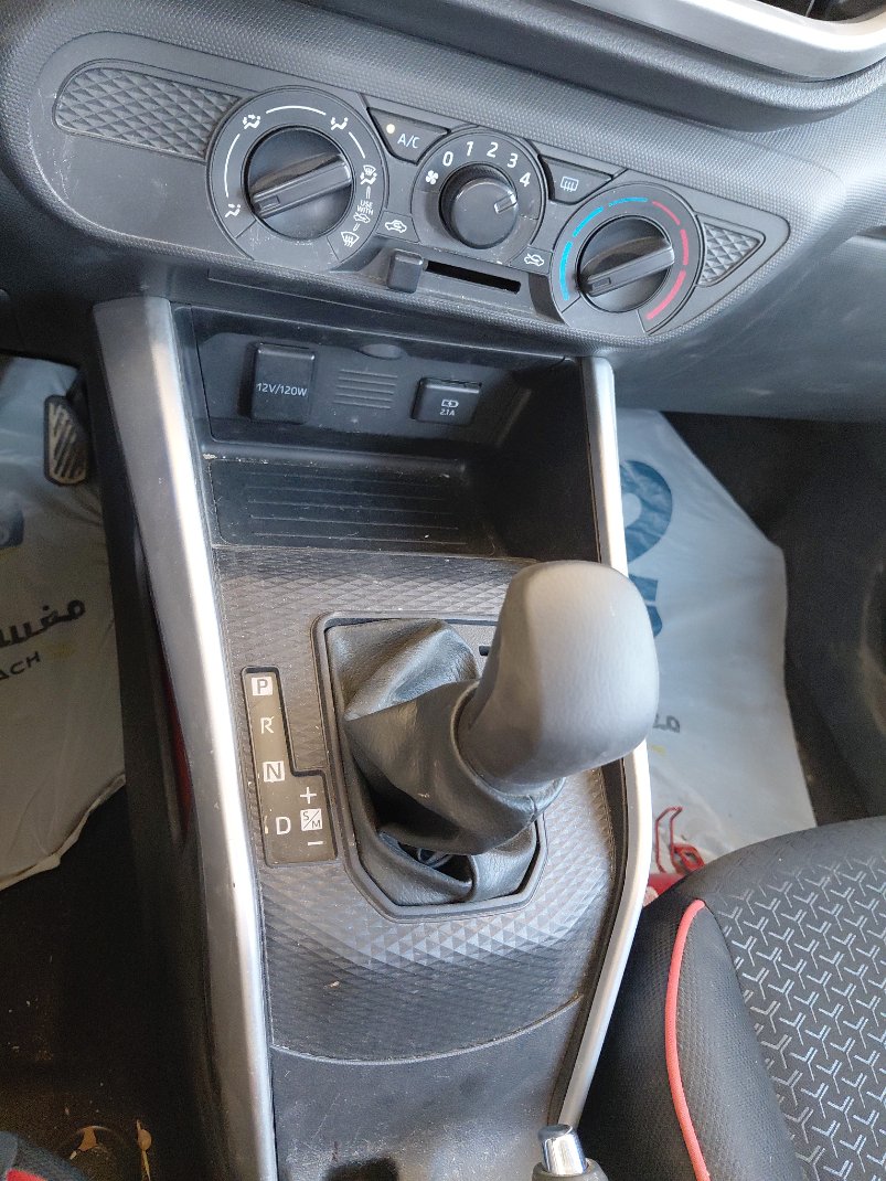 Toyota RAIZE XLE 2024 image