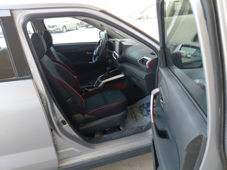 Toyota RAIZE XLE 2024 image