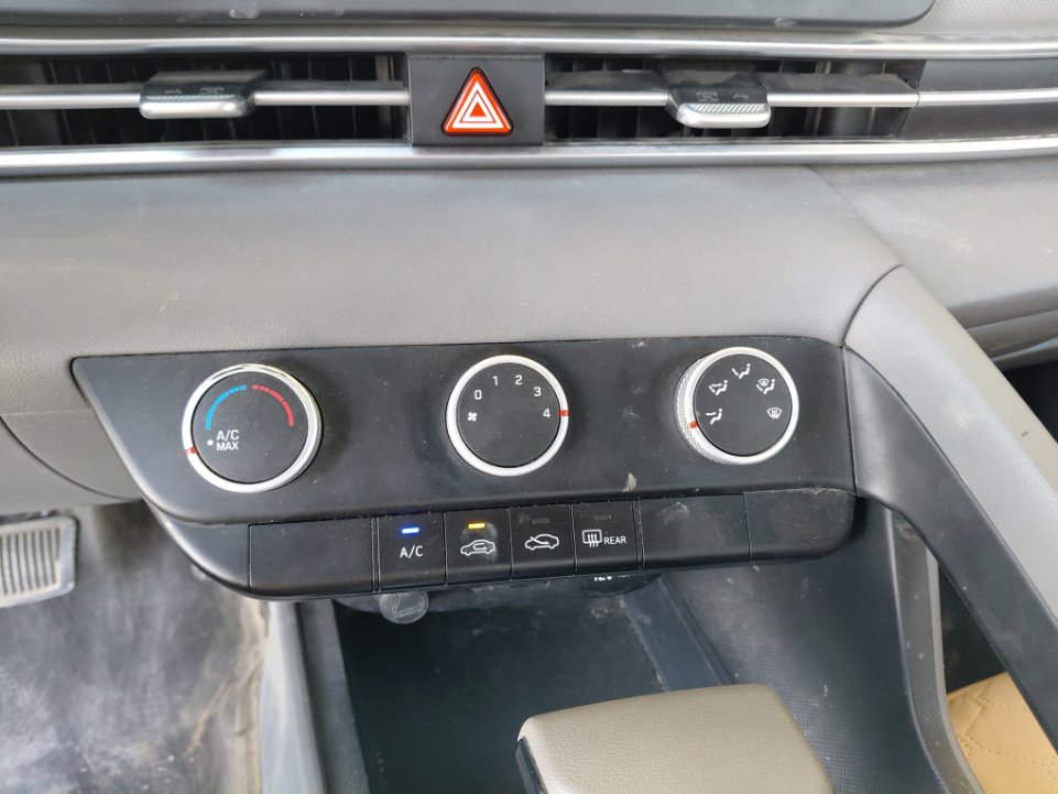 هيونداي إلنترا سمارت 2021 image