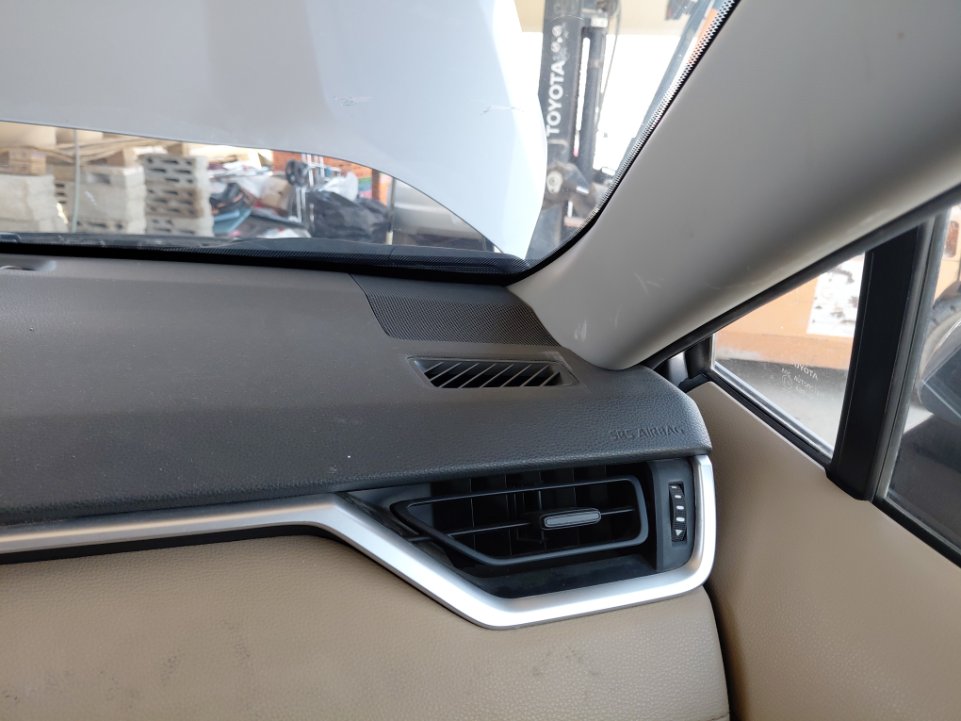 Toyota RAV4 XLE  2022 image