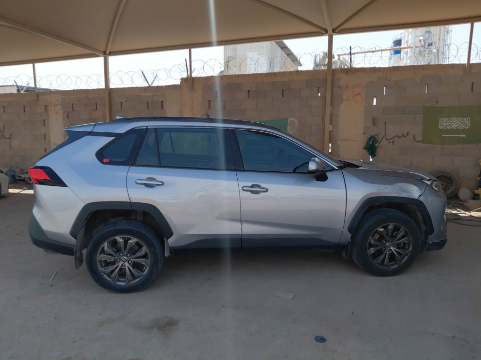Toyota RAV4 XLE  2022 image