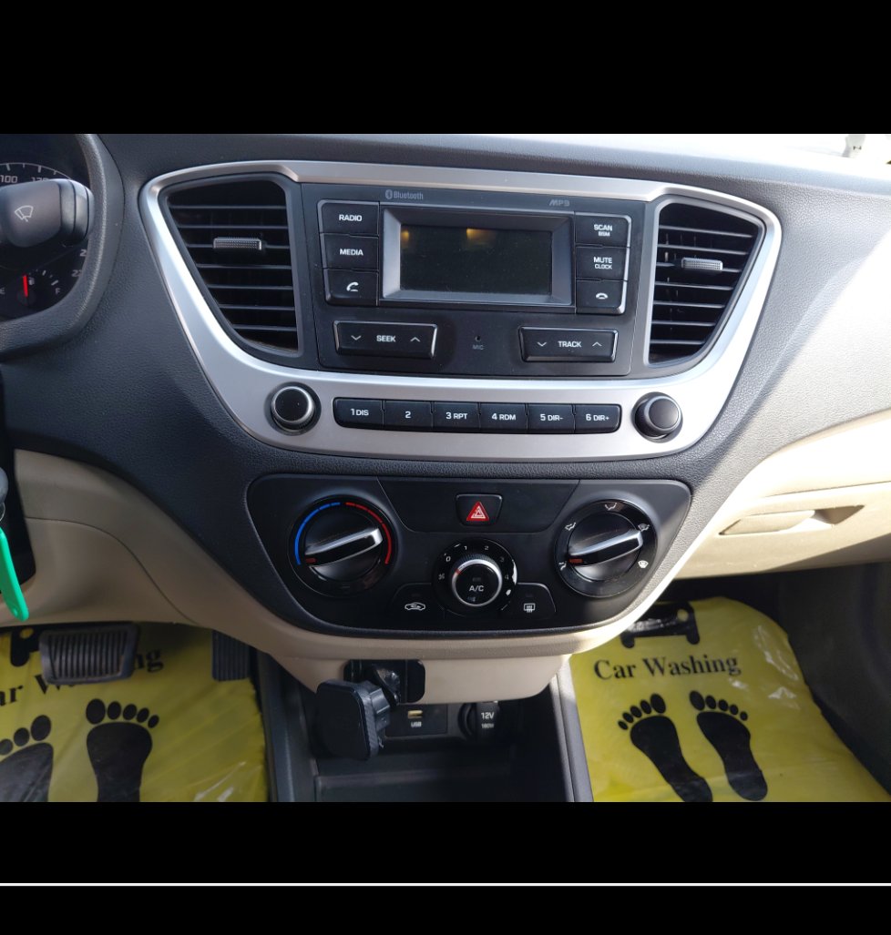 هيونداي أكسنت GL 2022 image