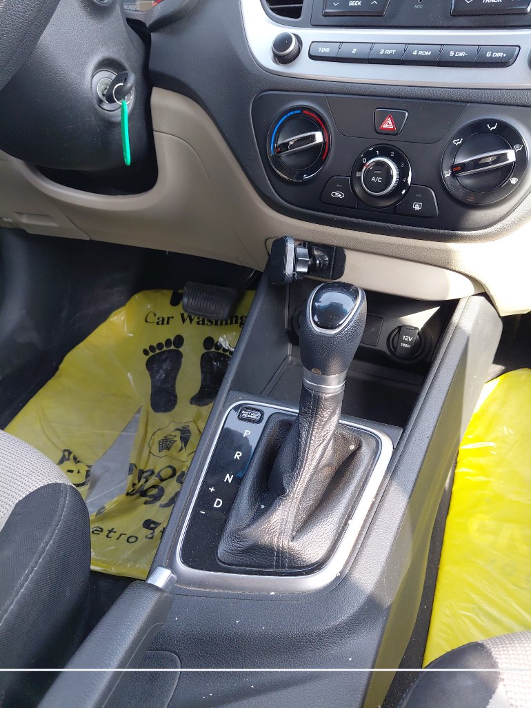 هيونداي أكسنت GL 2022 image