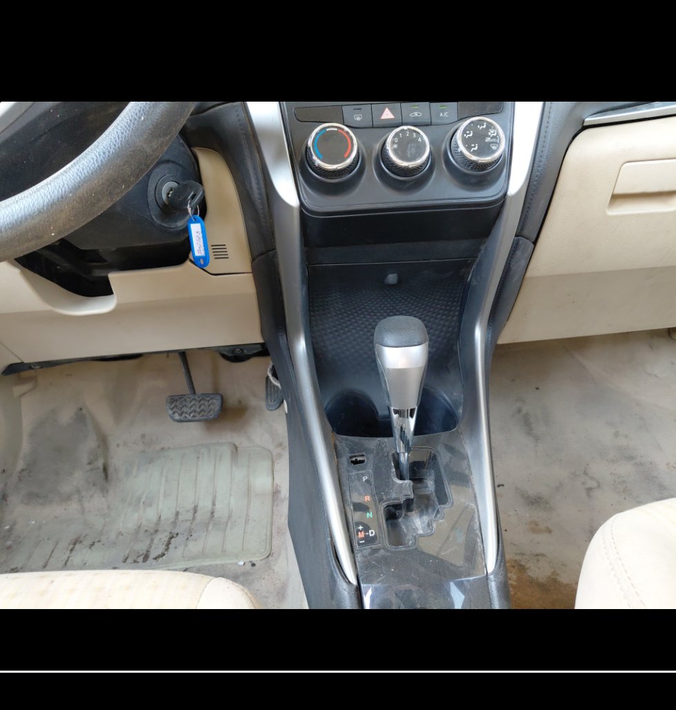 Toyota Yaris Y FLT  2020 image