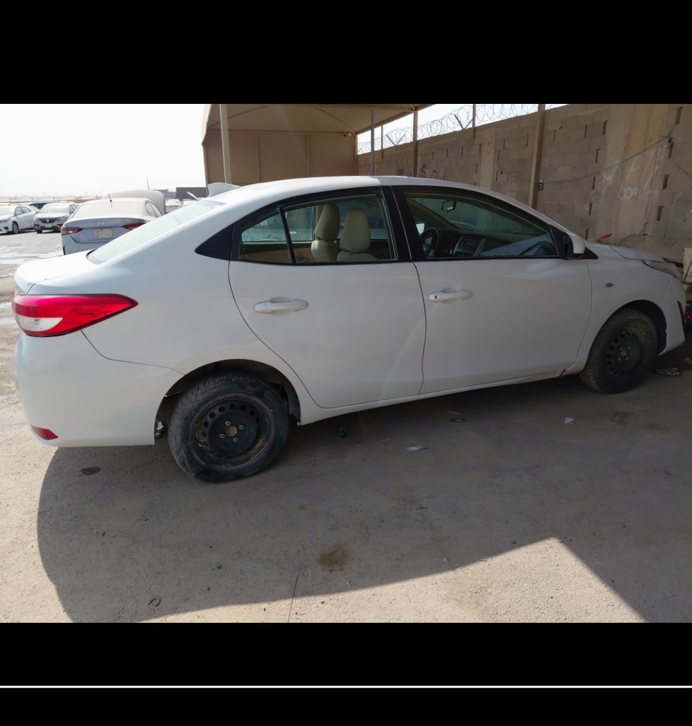 Toyota Yaris Y FLT  2020 image