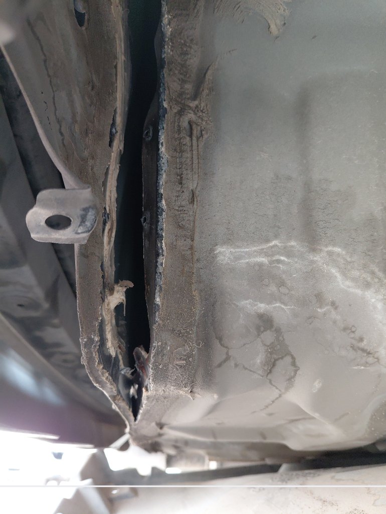 Toyota Camry GLE K HEV 2021 image