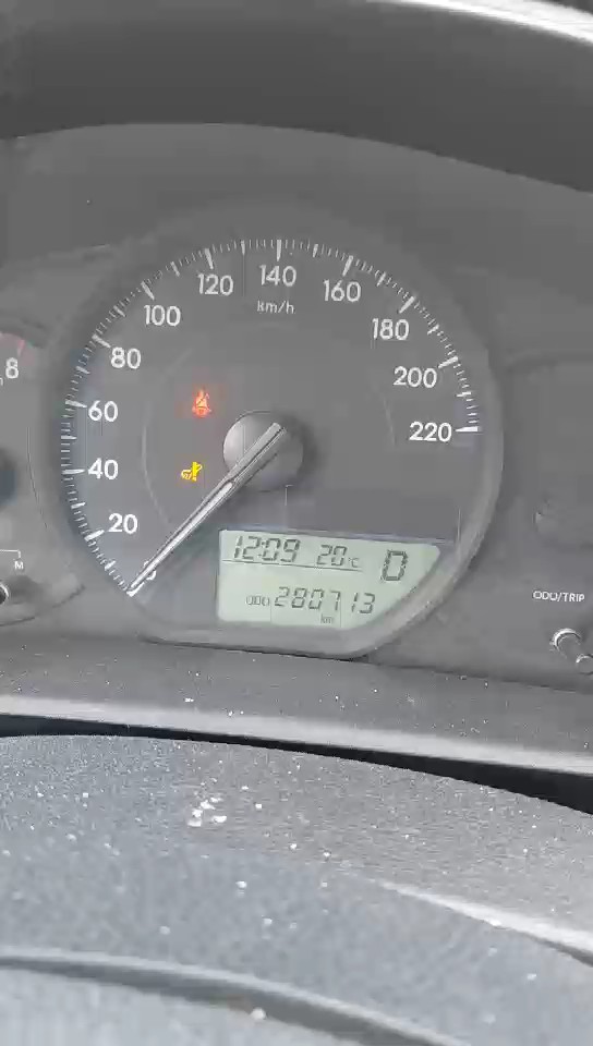 Toyota Yaris Y FLT 2021 video