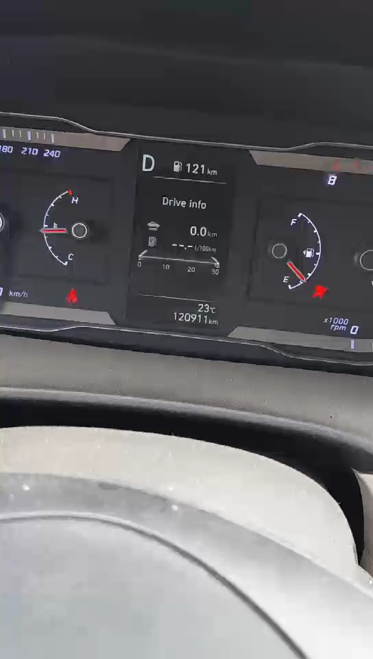 Hyundai Tucson سمارت - رياضية  2023 video