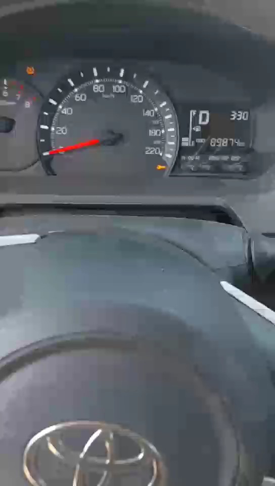 Toyota Yaris Y 2024 video