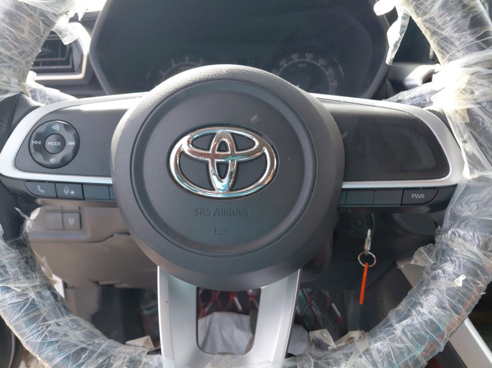 Toyota RAIZE XLE 2024 image