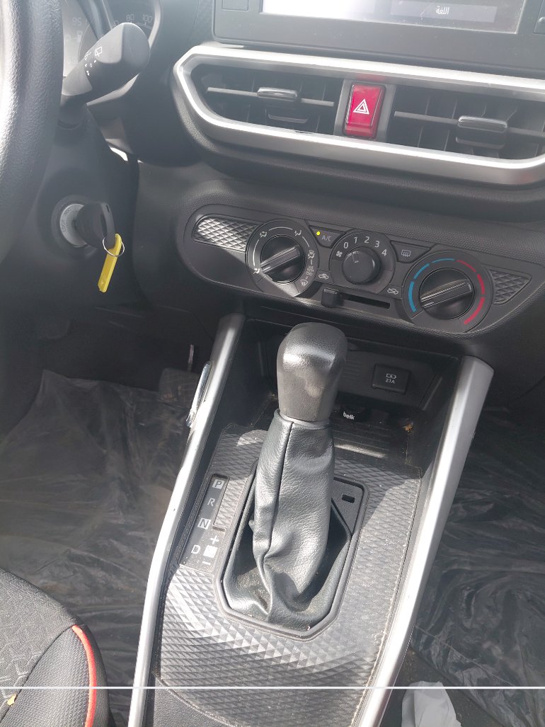 Toyota RAIZE XLE  2024 image