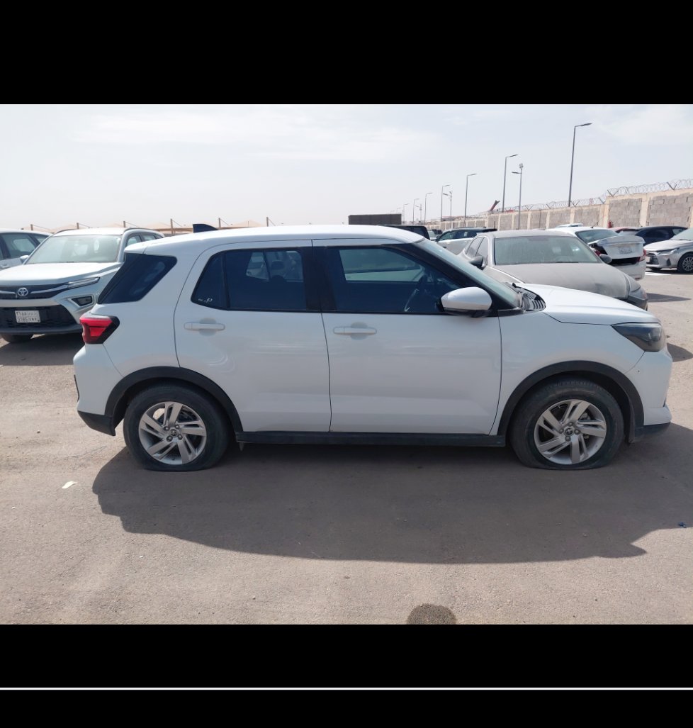 Toyota RAIZE XLE  2024 image