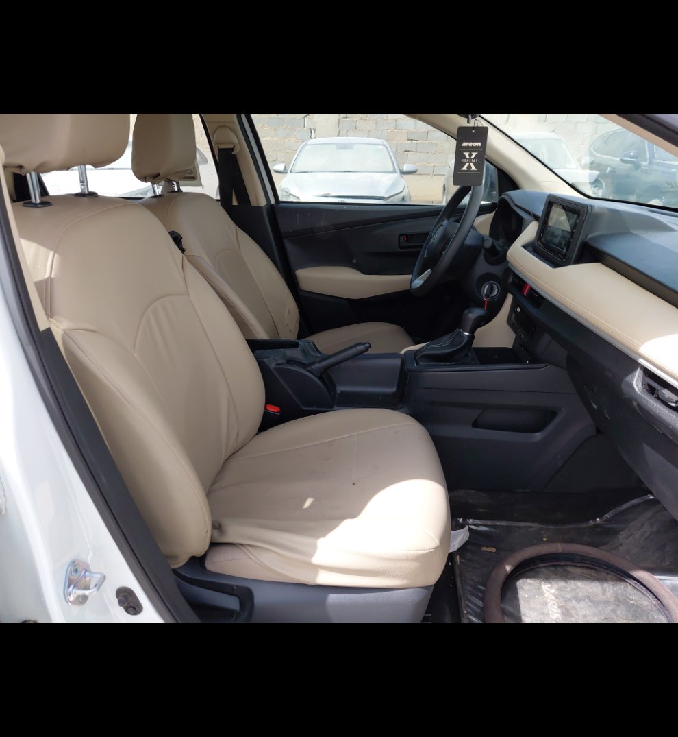 Toyota Yaris Y 2024 image