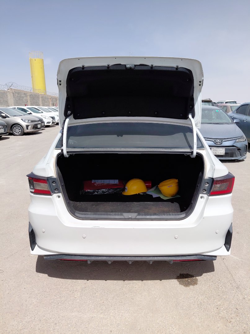 Toyota Yaris Y 2024 image