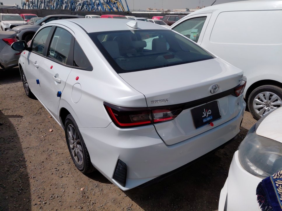 تويوتا يارس  2023 image