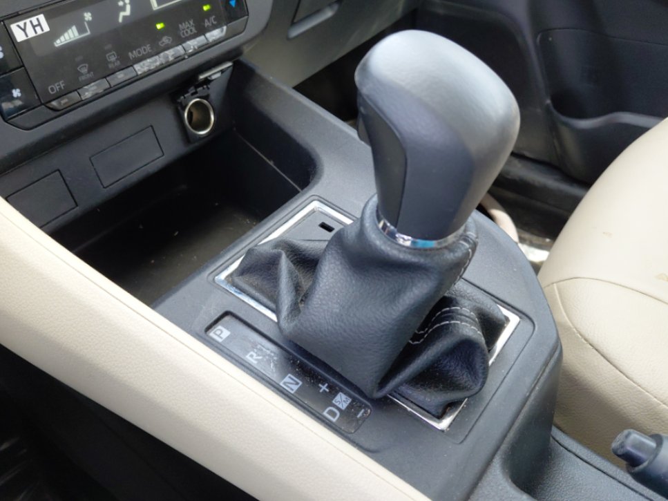 Toyota Yaris Y 2024 image