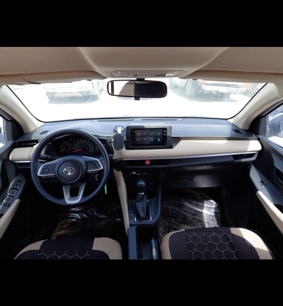 Toyota Yaris Y 2024 image