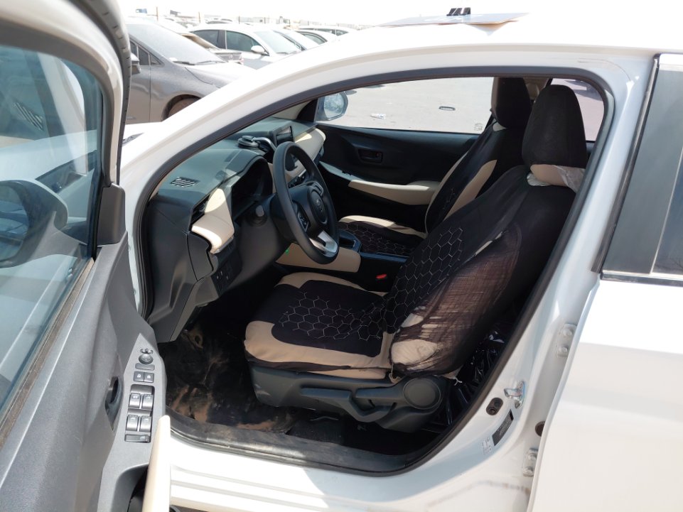 Toyota Yaris Y 2024 image