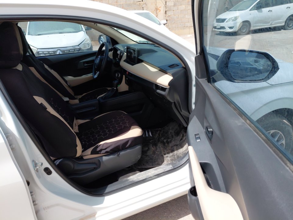 Toyota Yaris Y 2024 image