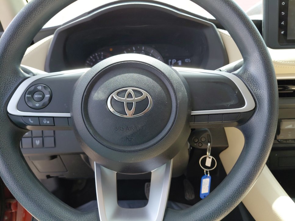 Toyota Yaris Y 2024 image