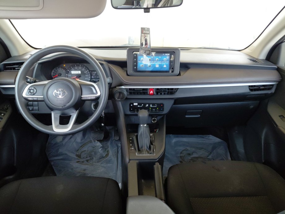 Toyota Yaris Y 2023 image