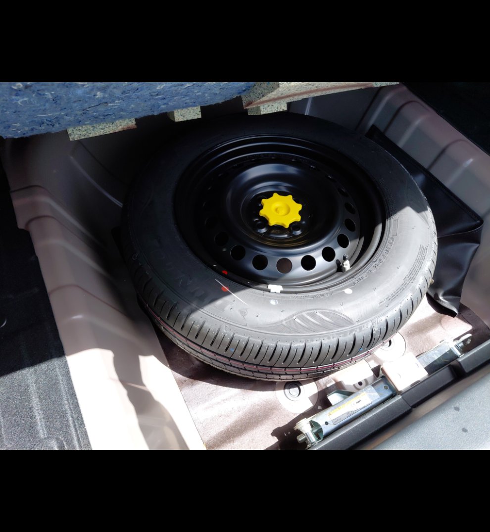 Toyota Yaris Y 2024 image