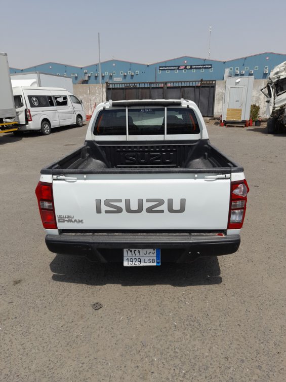 ايسوزو ديماكس  2021 image
