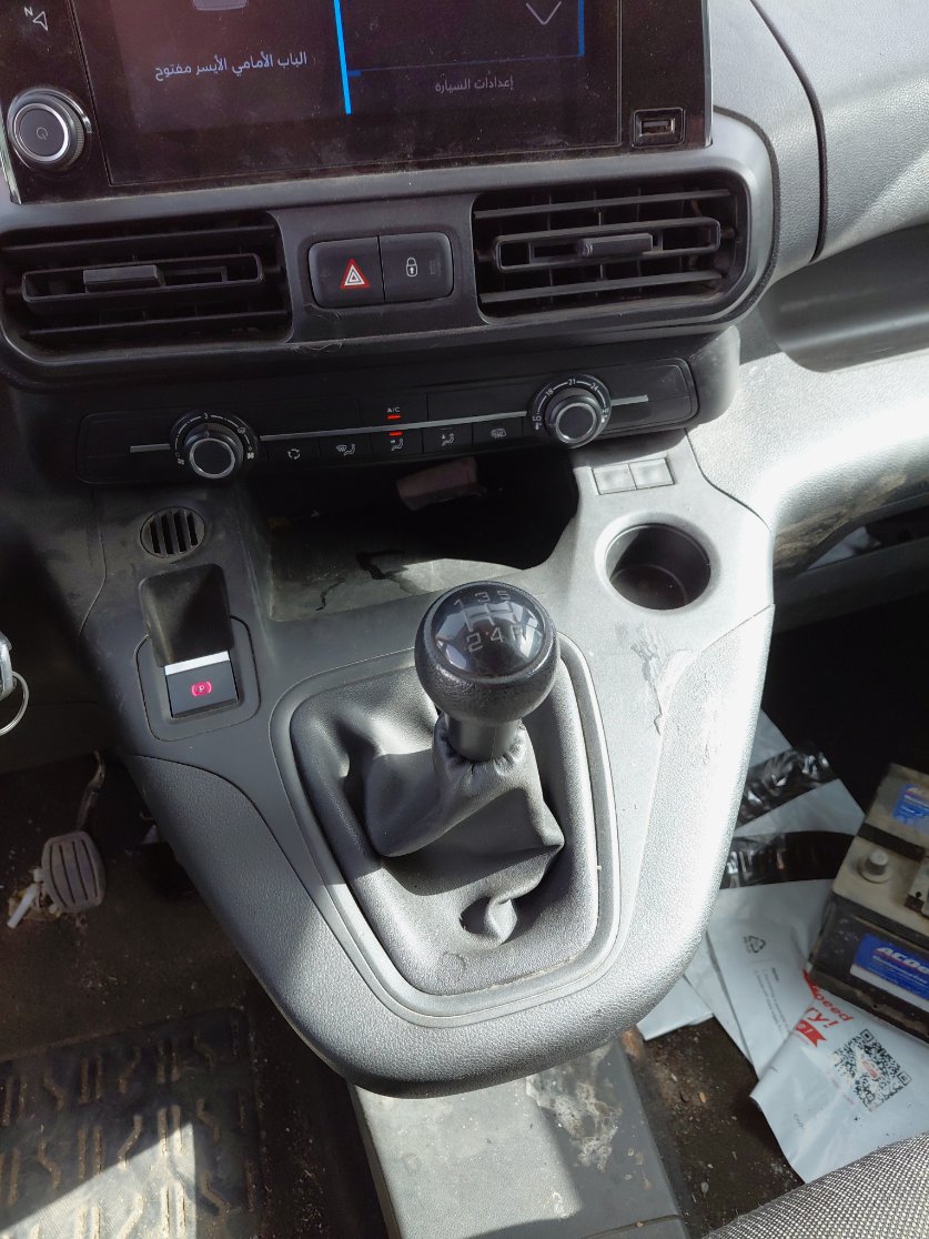 Peugeot  Partner  2023 image