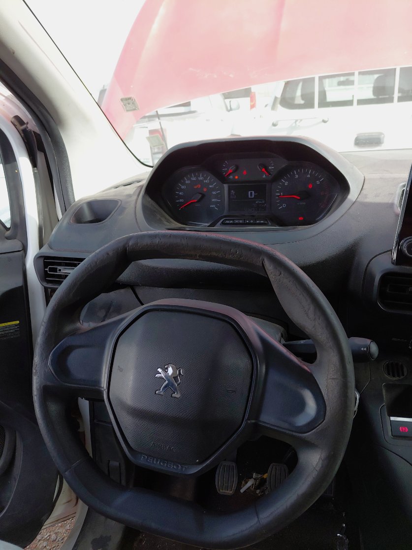 Peugeot  Partner  2023 image