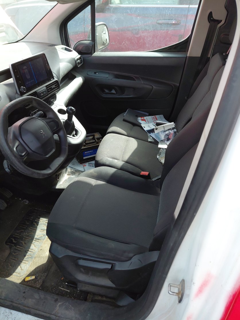 Peugeot  Partner  2023 image