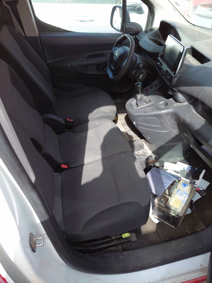 Peugeot  Partner  2023 image