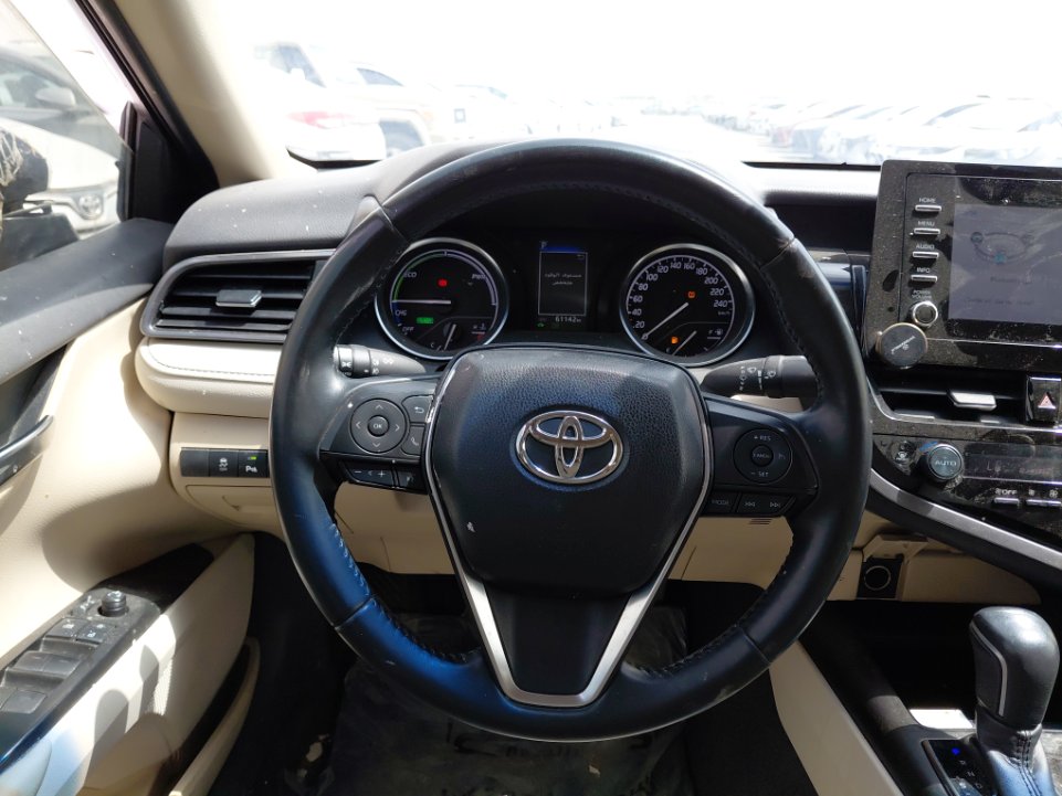 Toyota Camry GLE HEV  2024 image