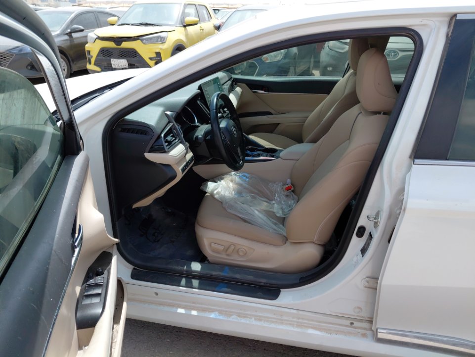 Toyota Camry GLE HEV  2024 image