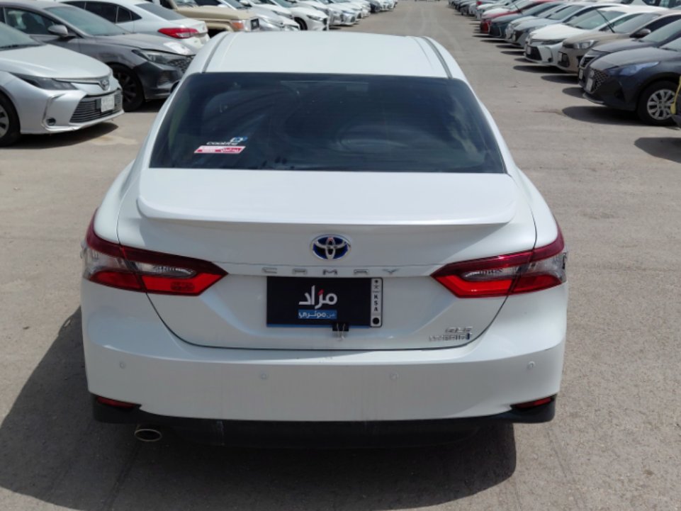 Toyota Camry GLE HEV  2024 image